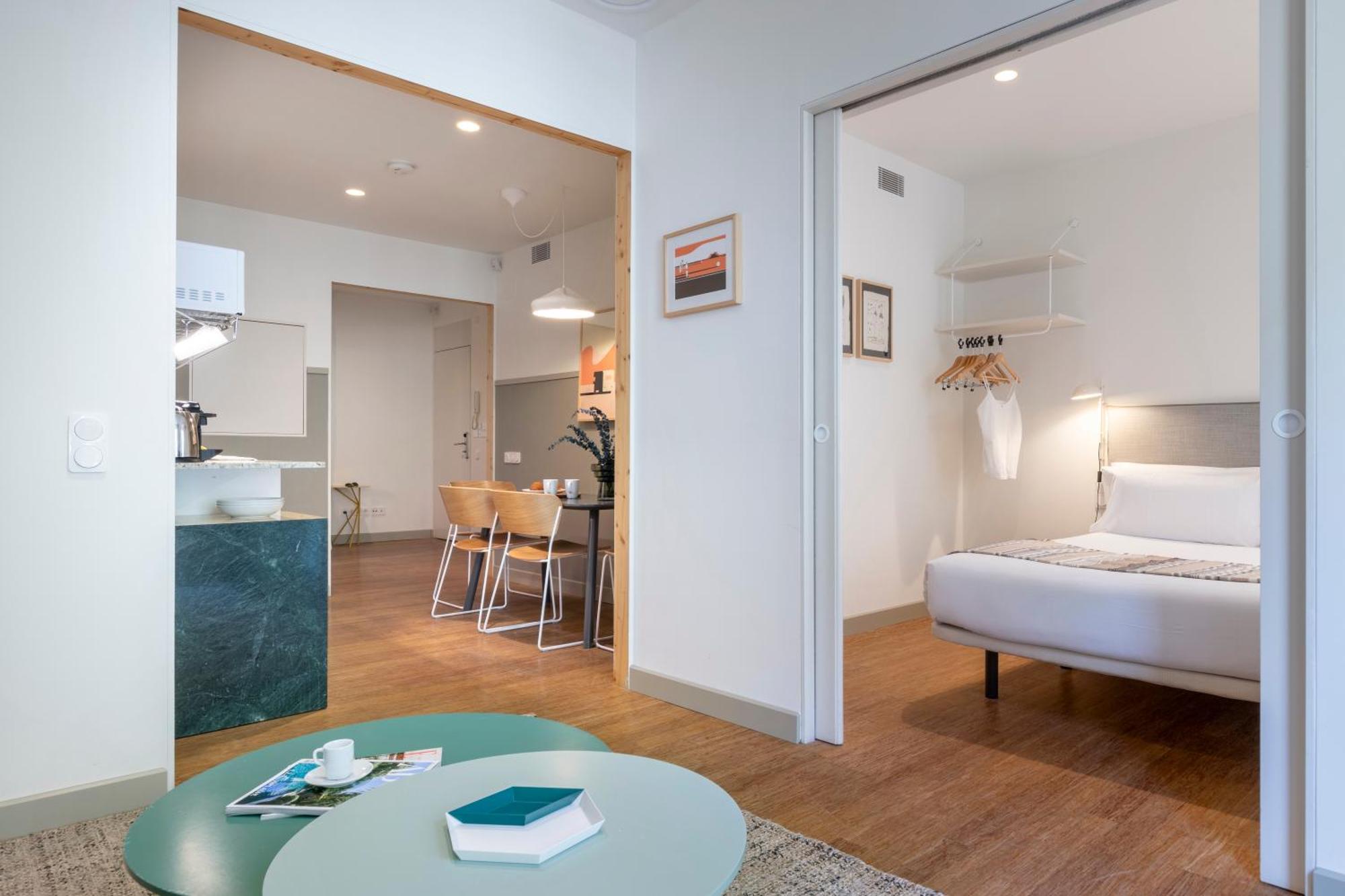 Aspasios City Oasis Apartments Barcelona Exterior photo